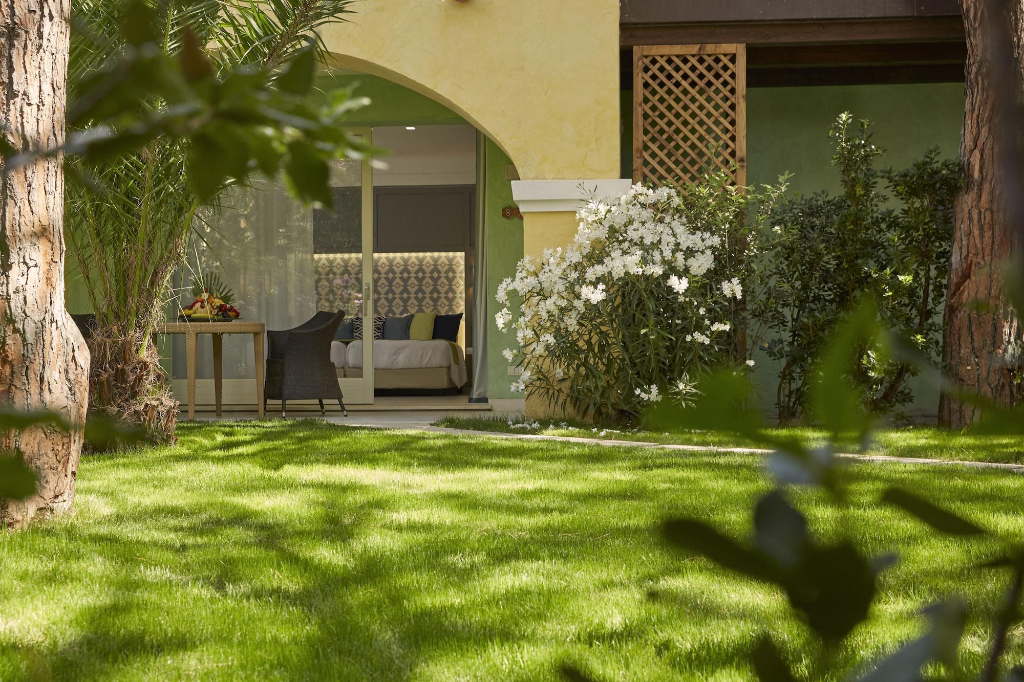 Forte Village Resort - Le Palme Santa Margherita di Pula Exterior photo